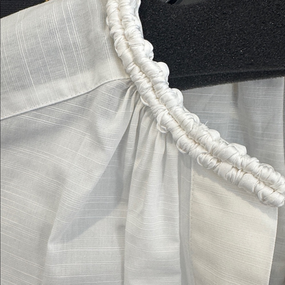 Vince Elegant White Women's Top. Ladies 1X - Picture 6 of 15
